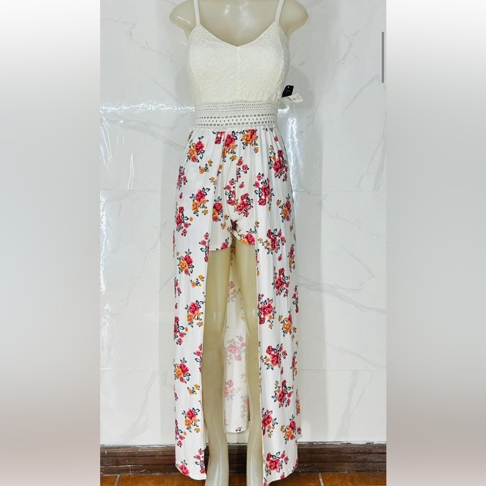 Floral white dress no boundaries